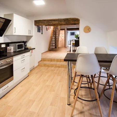 Vakantiehuis Superb In The Centre Of